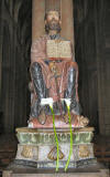 Statue de saint Jacques au portail de la Cathédrale d'Orense